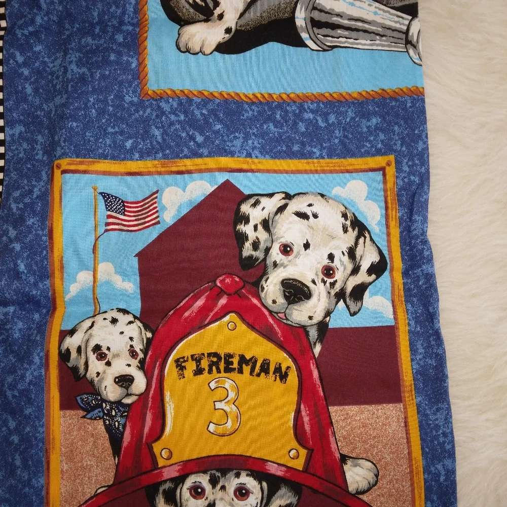 FABRIC Spring Industries Fire Dogs Dalmations 1 panel 35 in. cotton quil…